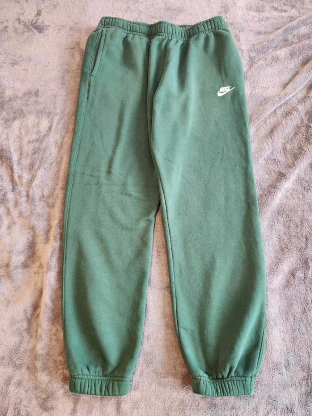 Nike Mens Club Fleece Joggers Sweatpants Green Snap Close Back Pocket Size L